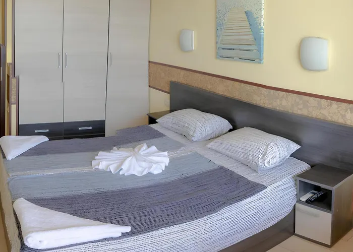 Апартаменты Family With Sea View & Pool In Zlatna Kotva *