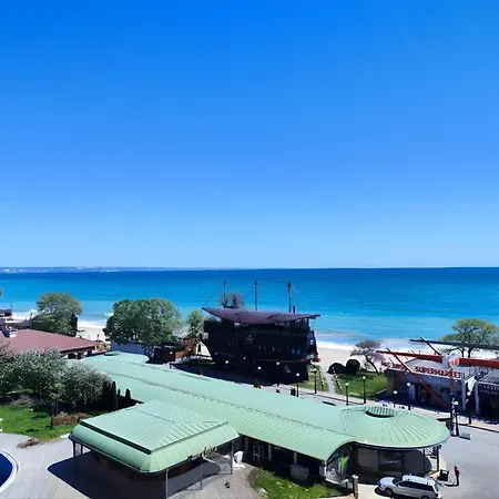 Family With Sea View & Pool In Zlatna Kotva Apartment Varna