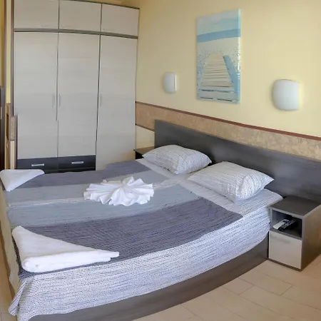 Apartment Family With Sea View & Pool In Zlatna Kotva *