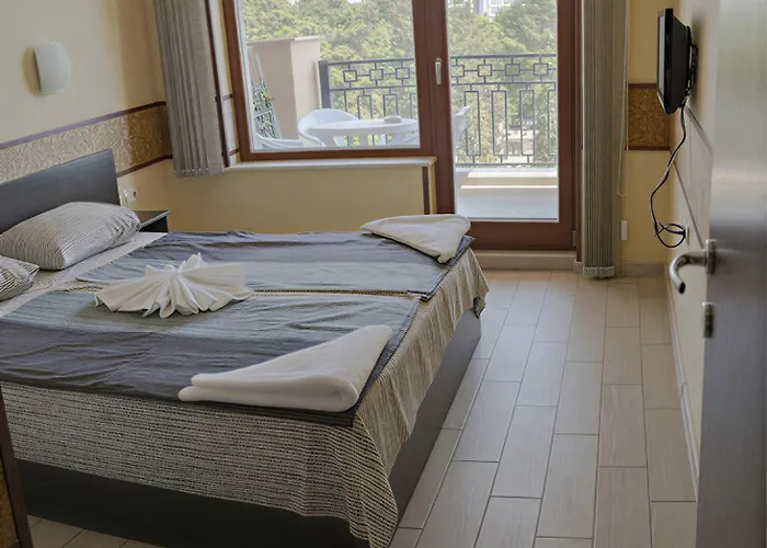 Апартамент Family With Sea View & Pool In Zlatna Kotva